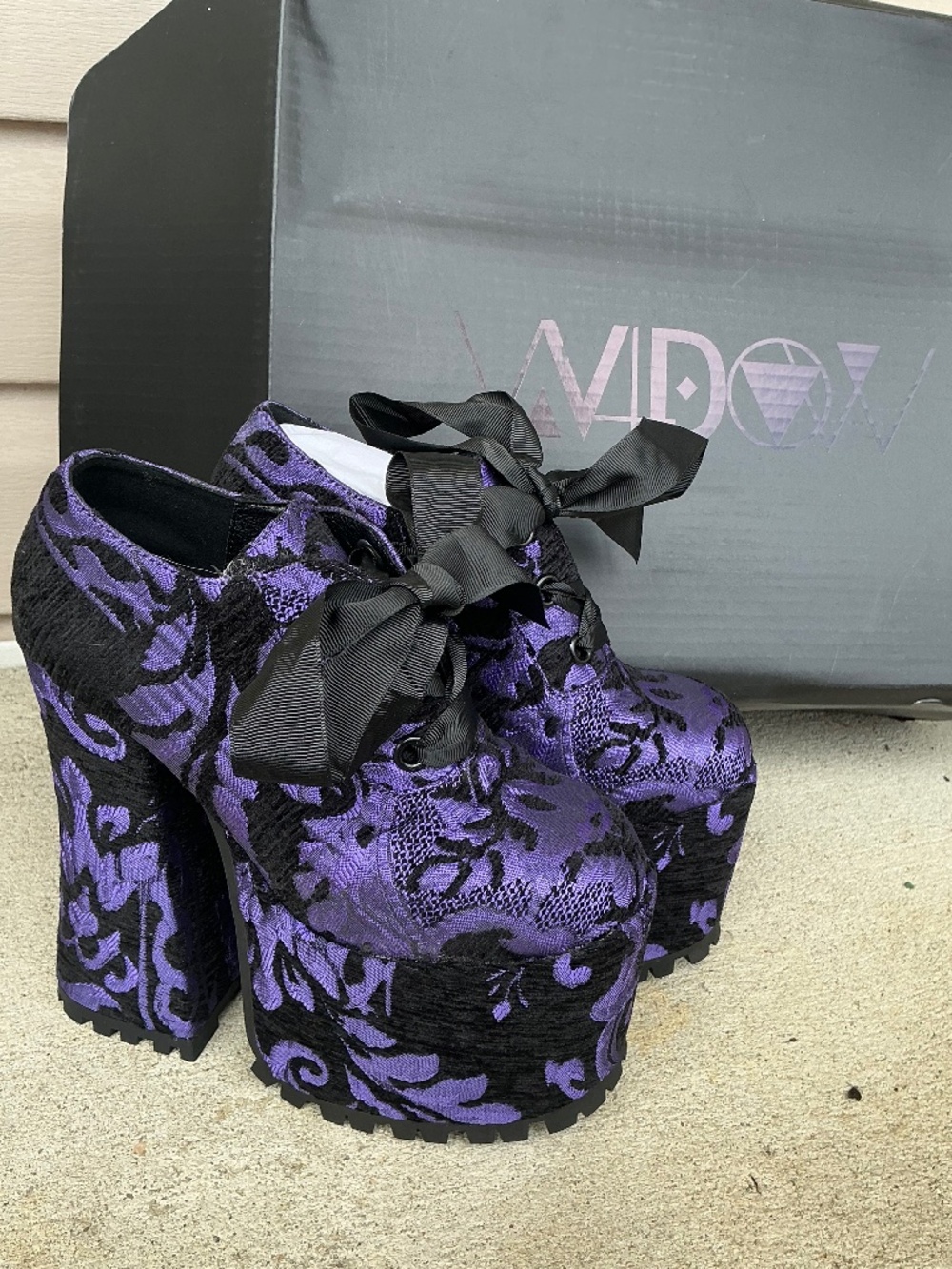Killstar Widow platform heels NEW